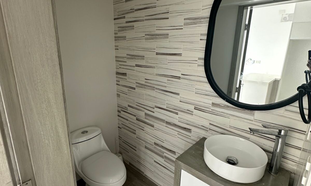 WhatsApp Image 2025-09-10 at 12.04.07 PM