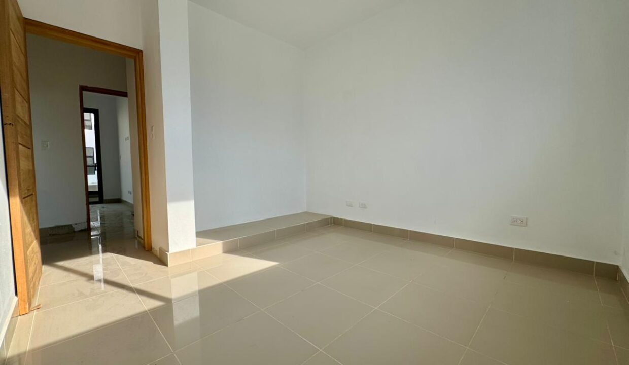 WhatsApp Image 2025-10-12 at 7.08.01 PM (3)