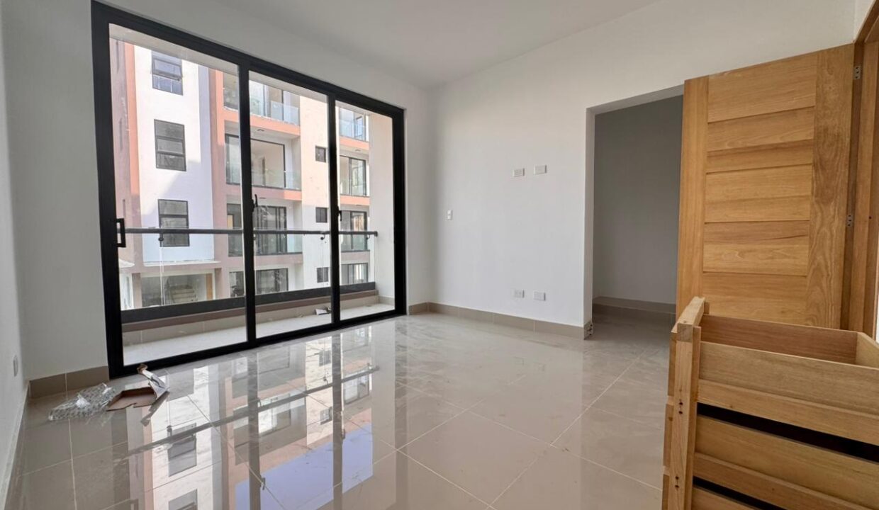 WhatsApp Image 2025-10-12 at 7.08.01 PM (6)