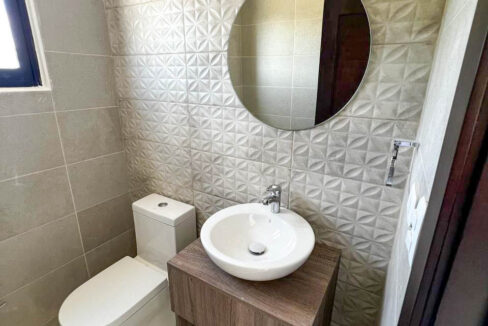 photo5165658163511405341