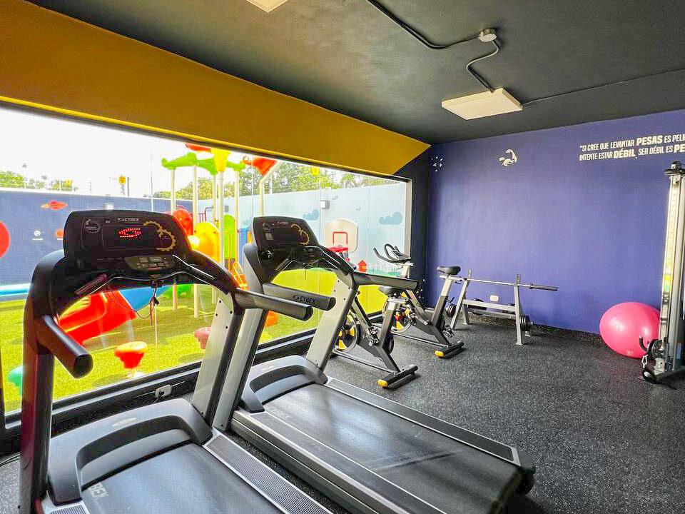 photo5165658163511405351