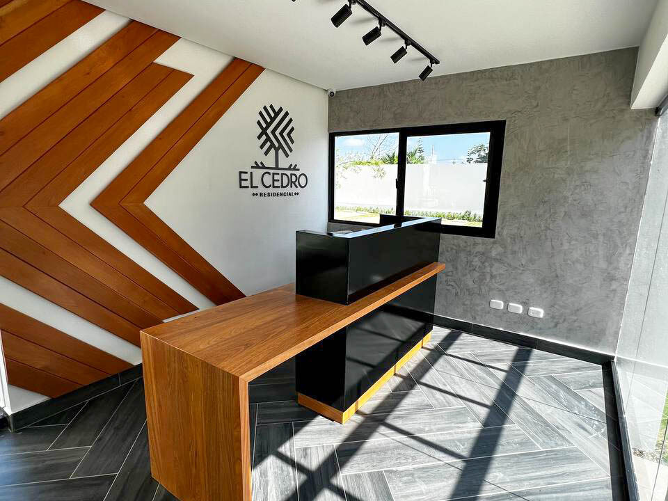 photo5165658163511405356