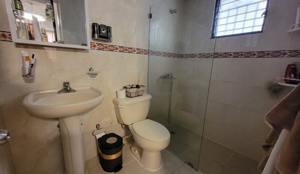 WhatsApp Image 2025-11-06 at 7.17.40 PM (4)