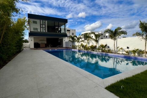 WhatsApp Image 2025-11-23 at 10.16.55 AM (3)