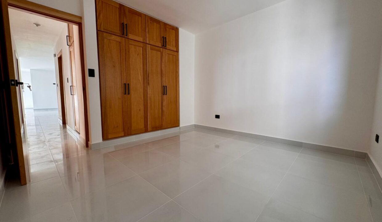 WhatsApp Image 2025-11-23 at 10.16.57 AM (3)