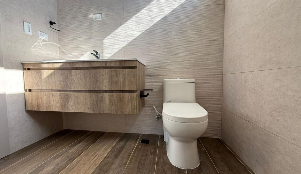 WhatsApp Image 2024-11-15 at 9.11.58 AM (1)