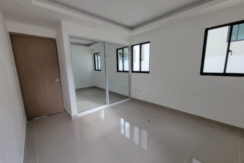 WhatsApp Image 2025-11-20 at 5.53.16 PM (1)