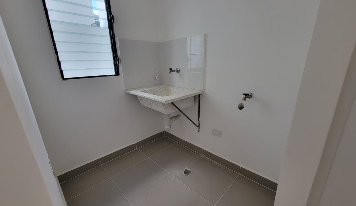 WhatsApp Image 2025-11-20 at 5.53.26 PM (1)