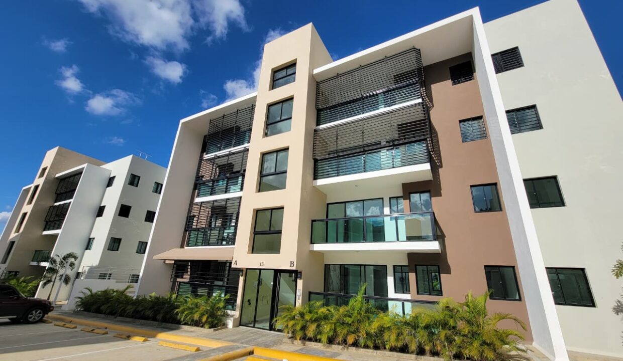 WhatsApp Image 2025-11-20 at 5.53.29 PM (1)