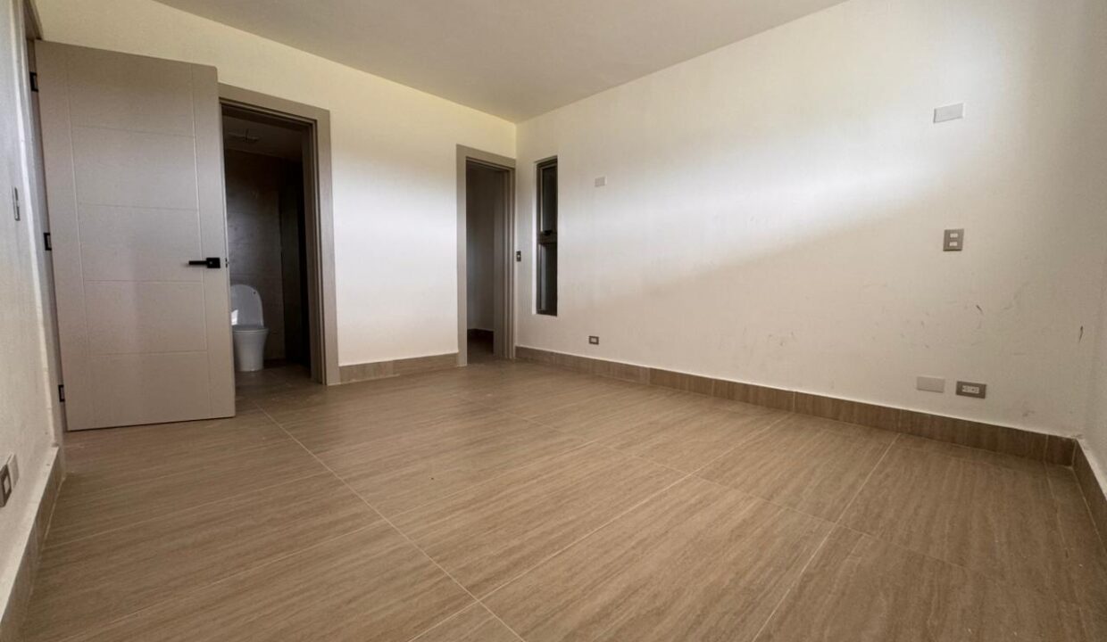 WhatsApp Image 2026-01-26 at 6.53.08 PM (8)