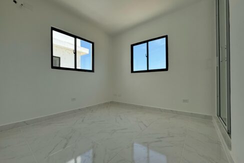 WhatsApp Image 2026-02-12 at 18.05.51