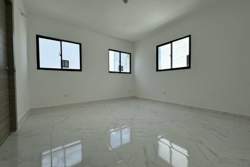 WhatsApp Image 2026-02-12 at 18.05.52 (5)